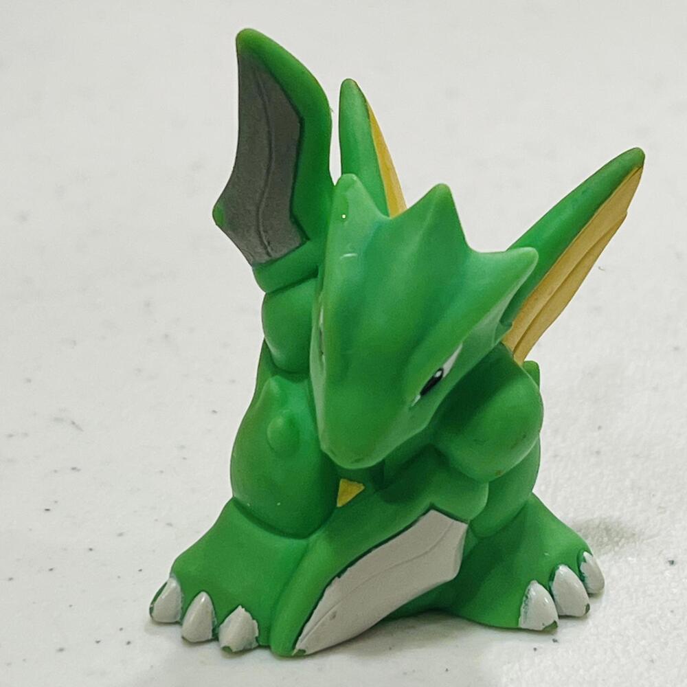 Scyther Pokémon finger puppet Gotta Catch em All Nintendo Bandai 2006